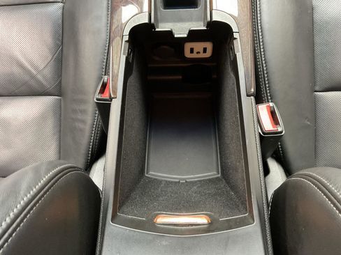 Used 2017 Cadillac XTS Luxury image 23