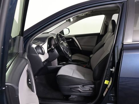 Used 2017 Toyota RAV4 XLE image 27