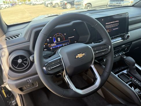 New 2026 Chevrolet Colorado W/T image 30