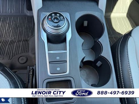 Used 2025 Ford Escape SE w/ PHEV Premium Package FWD image 28