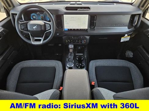 New 2025 Ford Bronco 4-Door image 9