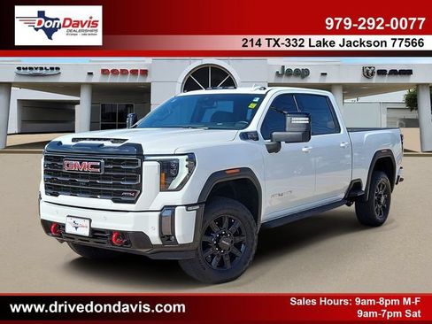 Used 2024 GMC Sierra 2500 AT4 w/ AT4 Preferred Package AWD/4WD image 1