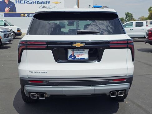New 2026 Chevrolet Traverse LT w/ Driver Confidence Package FWD image 5