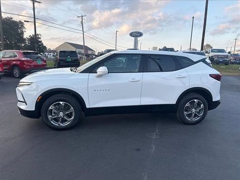 Used 2023 Chevrolet Blazer LT w/ Driver Confidence Package image 10
