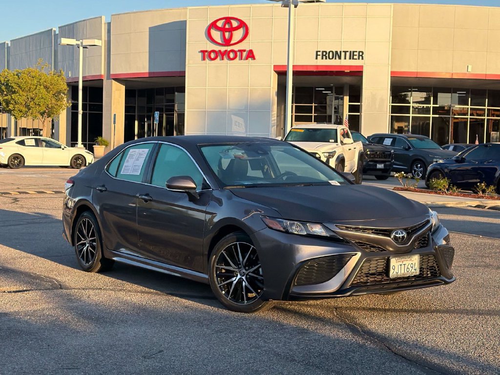 Certified 2024 Toyota Camry SE w/ Convenience Package FWD image 1