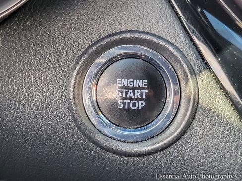 Used 2021 Toyota C-HR XLE image 19