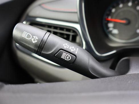 Certified 2023 Chevrolet Equinox RS image 22