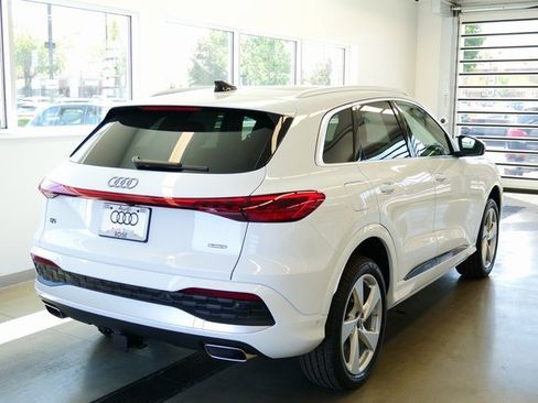 New 2025 Audi Q5 Premium Plus image 6