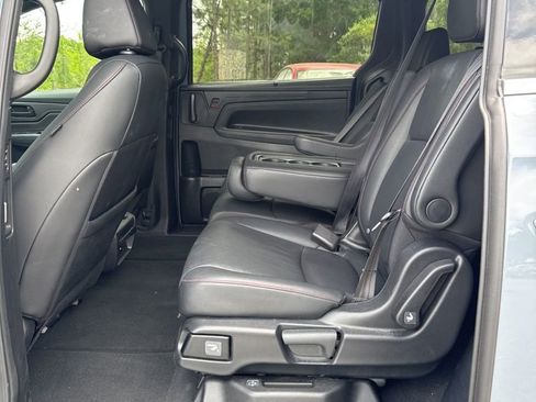 Used 2025 Honda Odyssey Sport-L image 18