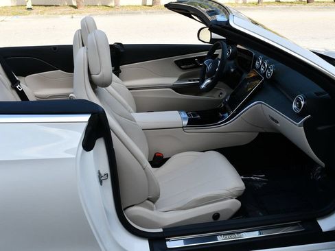 Used 2024 Mercedes-Benz CLE 300 4MATIC Cabriolet image 64