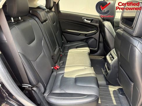 Used 2022 Ford Edge Titanium w/ Equipment Group 301A AWD/4WD image 27