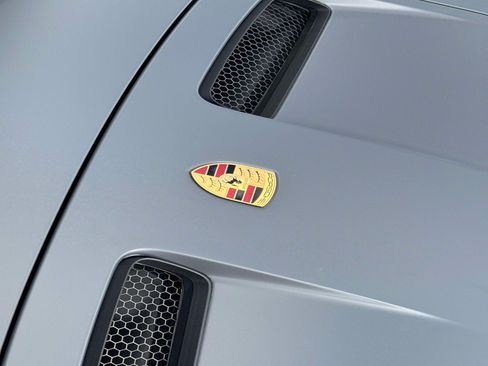 Used 2026 Porsche 911 GT3 w/ Chrono Package RWD image 10