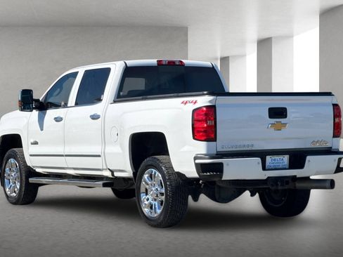 Used 2017 Chevrolet Silverado 2500 High Country w/ Duramax Plus Package AWD/4WD image 6