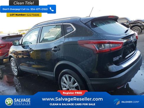 Used 2020 Nissan Rogue Sport SV FWD image 3