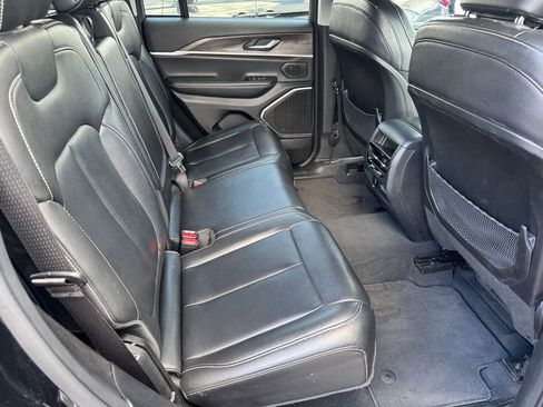 Used 2023 Jeep Grand Cherokee 4WD 4xe image 6