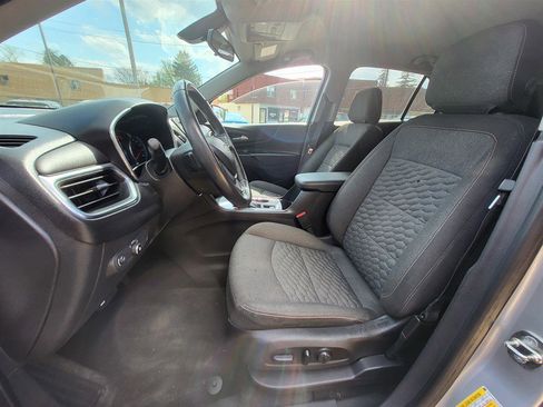 Used 2019 Chevrolet Equinox LT FWD image 9