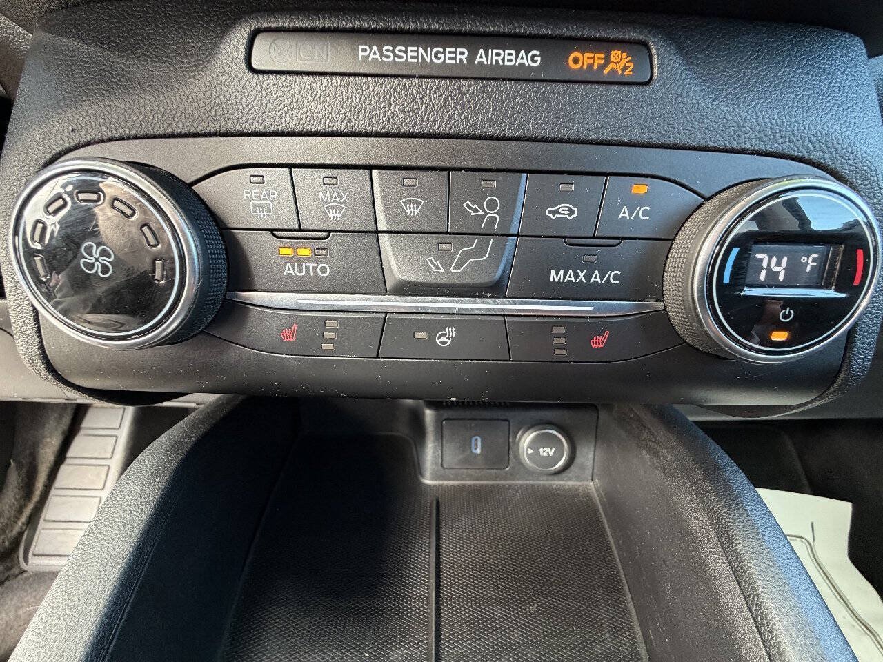 Used 2020 Ford Escape SEL AWD/4WD image 24