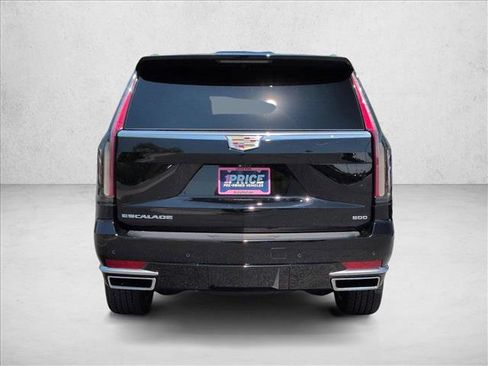Used 2022 Cadillac Escalade Premium Luxury Platinum w/ Heavy-Duty Trailer Package AWD/4WD image 7