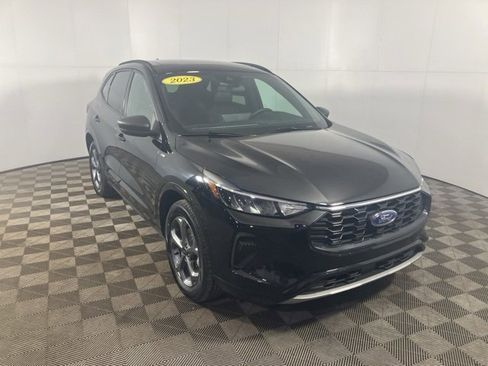 Used 2023 Ford Escape ST-Line w/ Tech Pack #1 image 4