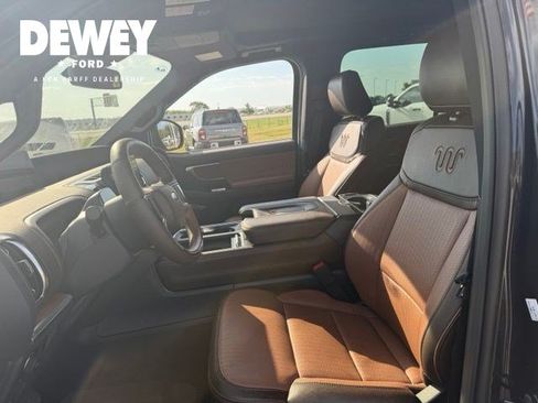 Used 2025 Ford Expedition Max King Ranch AWD/4WD image 17