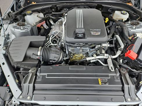 Certified 2025 Cadillac CT4 Luxury image 28