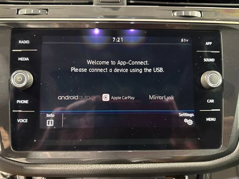 Used 2019 Volkswagen Tiguan SE w/ Panoramic Sunroof Package FWD image 28