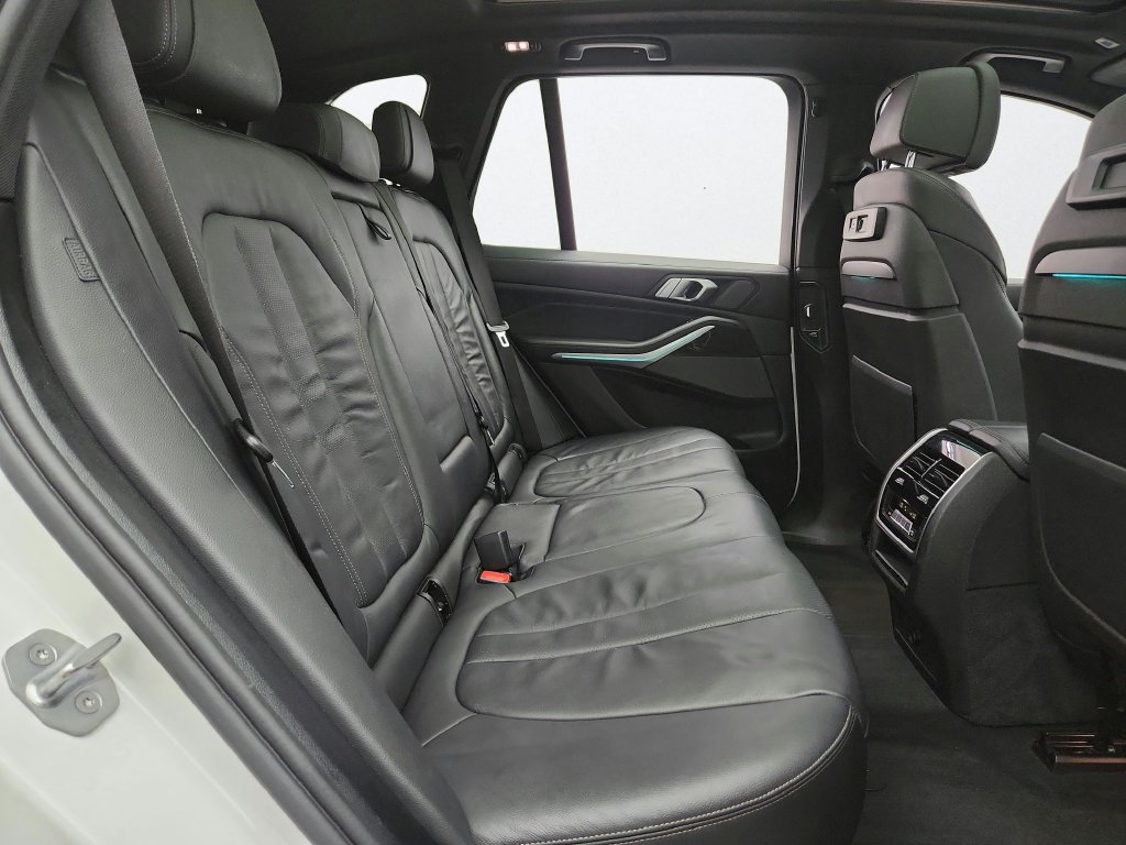 Used 2020 BMW X5 xDrive40i w/ M Sport Package AWD/4WD image 37