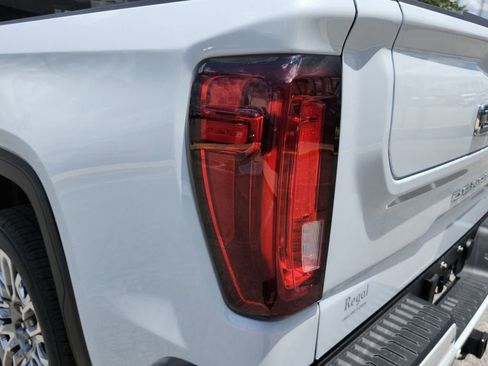 New 2026 GMC Sierra 1500 Denali Ultimate AWD/4WD image 9