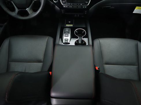 Used 2024 Honda Passport Black Edition image 17