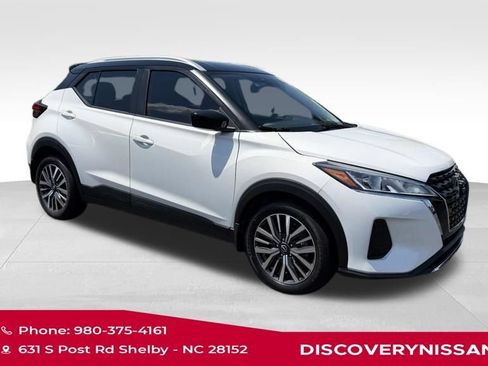 Certified 2024 Nissan Kicks SV FWD image 5