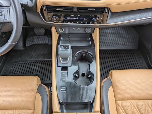 Used 2023 Nissan Rogue Platinum w/ Platinum Premium Package FWD image 18