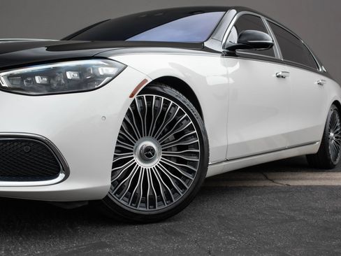 Used 2022 Mercedes-Benz Maybach S 580 4MATIC image 36