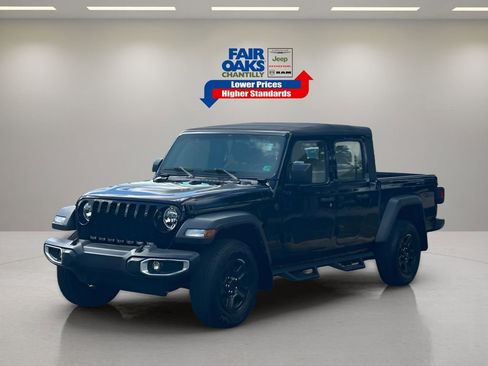 Certified 2023 Jeep Gladiator Sport w/ Trailer Tow Package image 3