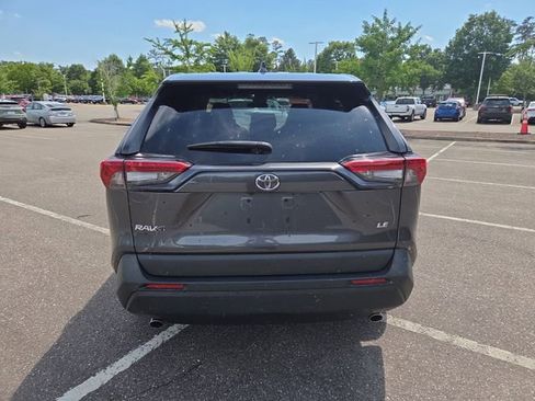 Used 2024 Toyota RAV4 LE FWD image 4