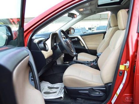 Used 2014 Toyota RAV4 XLE AWD/4WD image 11