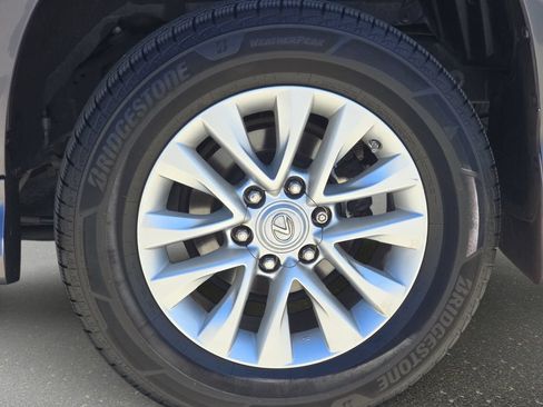 Used 2016 Lexus GX 460 w/ Premium Package AWD/4WD image 38