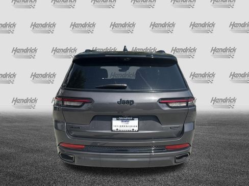 Used 2025 Jeep Grand Cherokee L Summit image 8