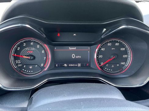 Used 2023 Chevrolet TrailBlazer RS w/ Technology Package AWD/4WD image 13
