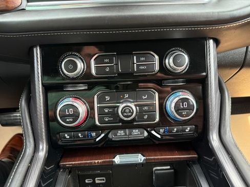 Certified 2023 GMC Yukon XL Denali Ultimate w/ LPO, Floor Liner Package AWD/4WD image 25