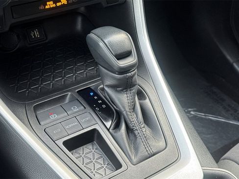 Certified 2023 Toyota RAV4 LE image 20