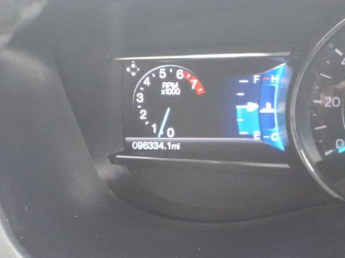 Used 2017 Ford Explorer XLT w/ Equipment Group 202A image 13