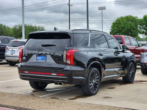 Used 2024 Hyundai Palisade Calligraphy AWD/4WD image 3