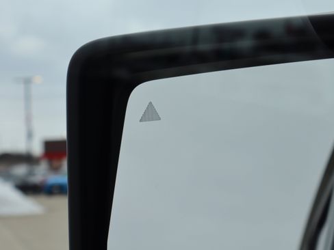 Used 2025 Jeep Wrangler Sahara w/ Safety Group image 25