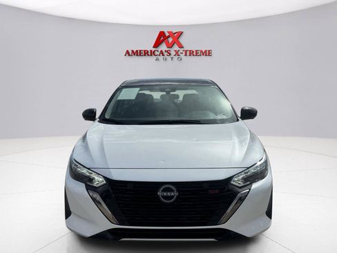 Used 2024 Nissan Sentra SR w/ SR Premium Package FWD image 9
