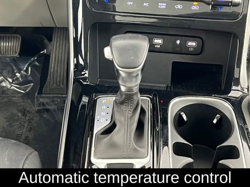 Used 2024 Kia Carnival SX Prestige image 10