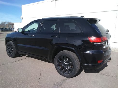 Used 2019 Jeep Grand Cherokee Altitude image 7