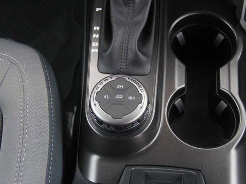 Used 2023 Ford Bronco Outer Banks image 19