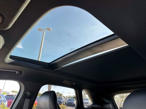 Used 2018 Lincoln MKC Reserve image 23