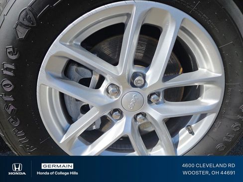 Used 2022 Jeep Grand Cherokee L Laredo w/ Luxury Tech Group I image 13