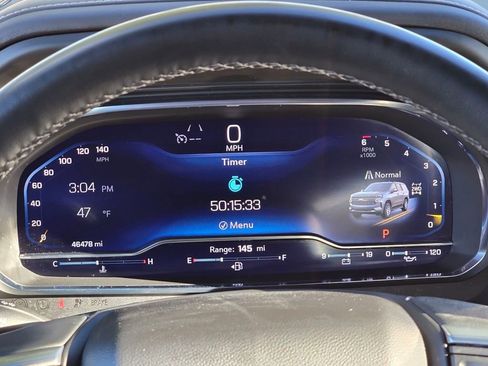 Used 2023 Chevrolet Suburban Premier image 15